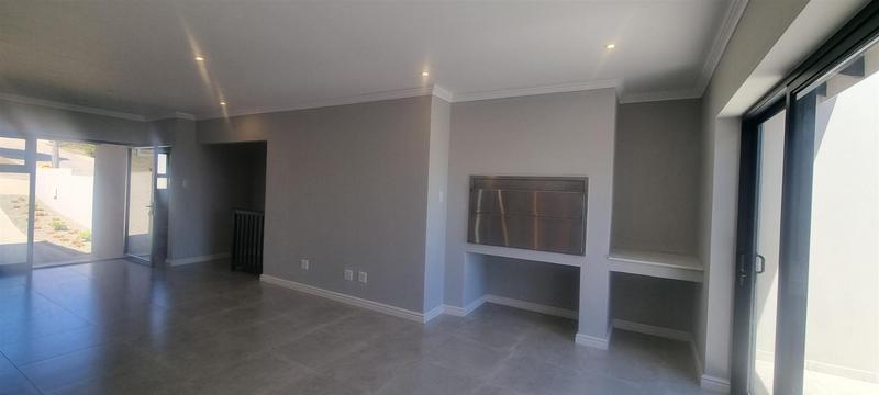 3 Bedroom Property for Sale in Fraaiuitsig Western Cape